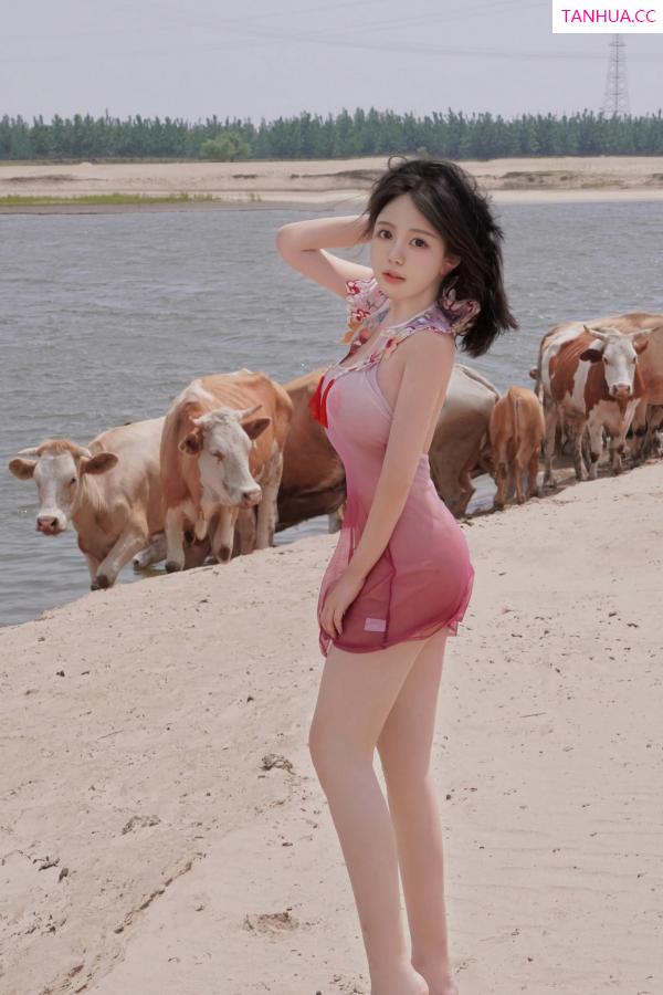  [XiuRen]高清写真图 2024.06.28 No.8777 小薯条nienie 放牛娃主题第61张图片